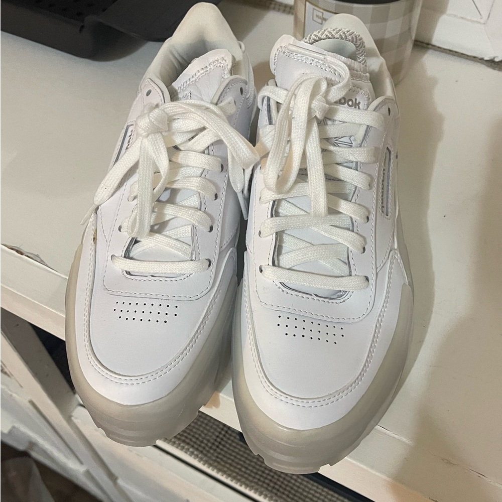 Cardi B x Reebok Sneaker - Picture 2 of 3